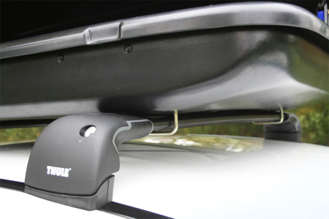 Thule Ocean Roofboxes The Cheapest In The Thule Range Attach Using Simple U Bolts